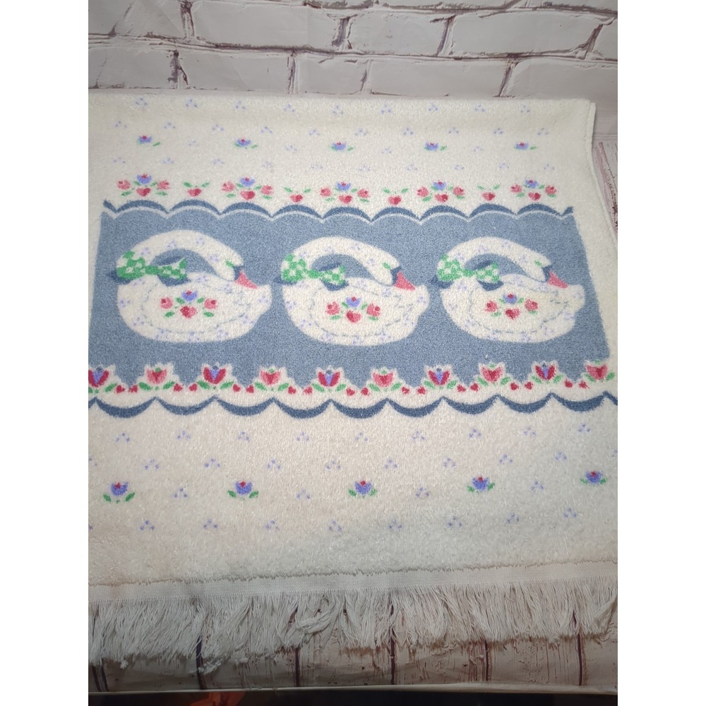 Vintage Cannon Country Geese Bath Towels Cottagecore Granny Core (2) 38" x 22"
